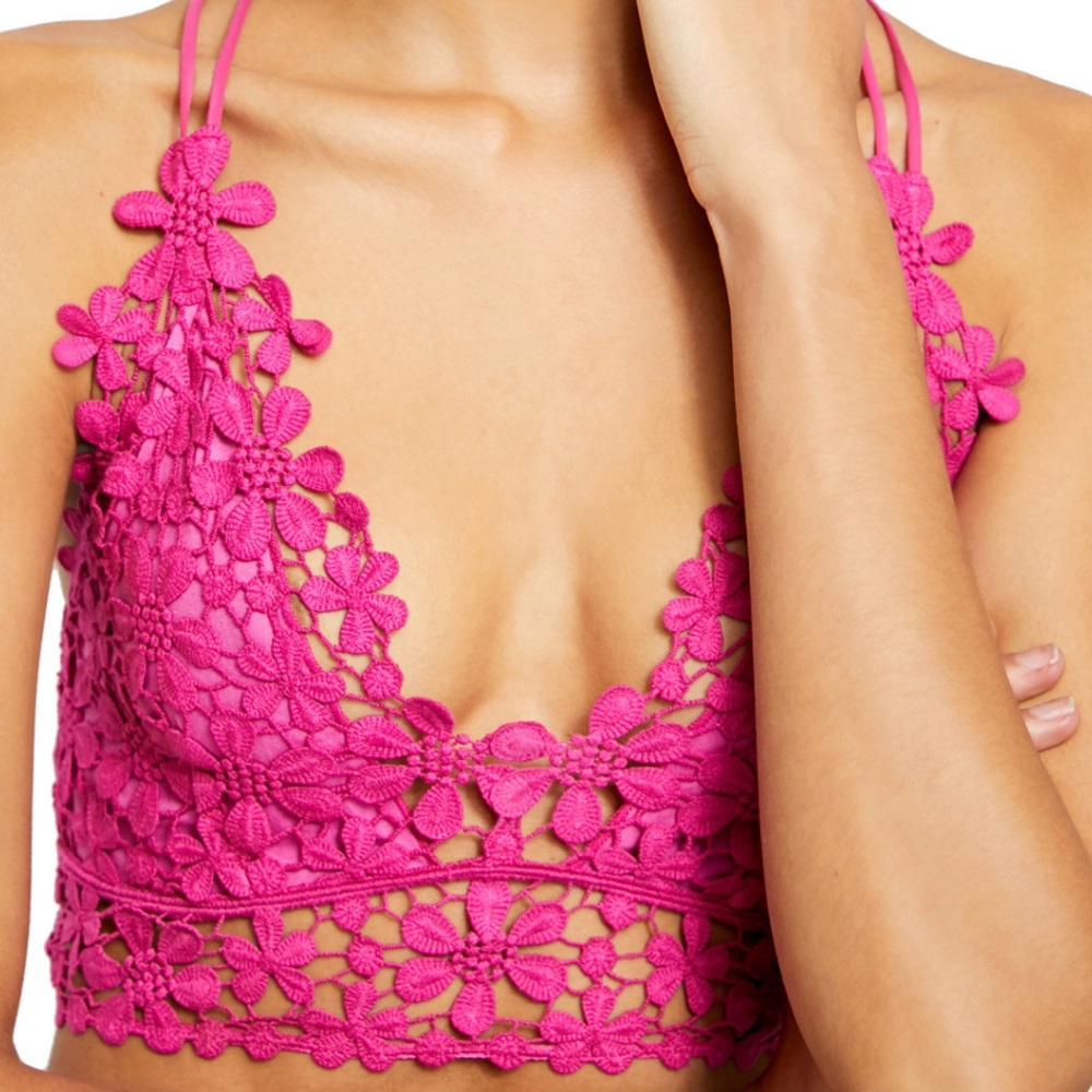 BRAND NEW! FREE PEOPLE MISS DAZIE BRALETTE BERRY